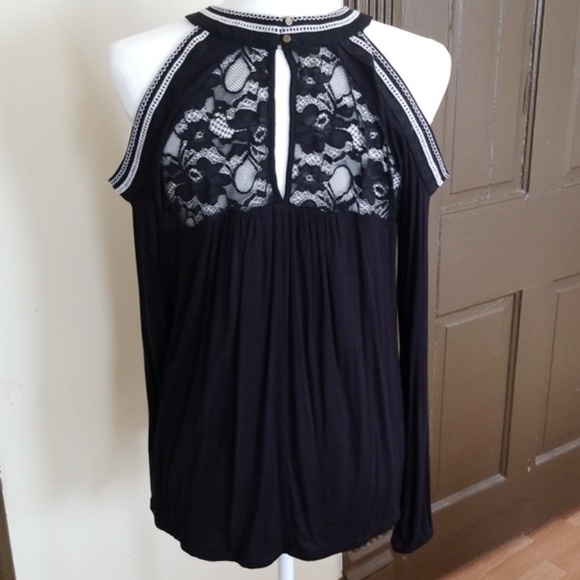 ** SOLD** Cold Shoulder Blouse - Picture 2 of 5